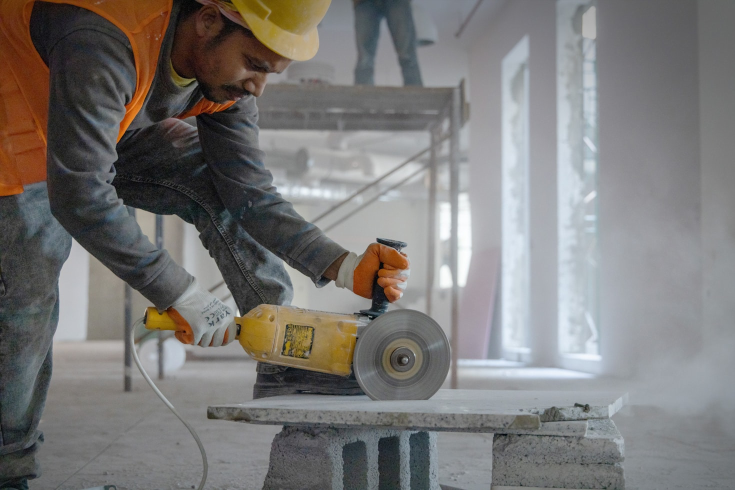 Analisi degli incidenti comuni nei cantieri italiani